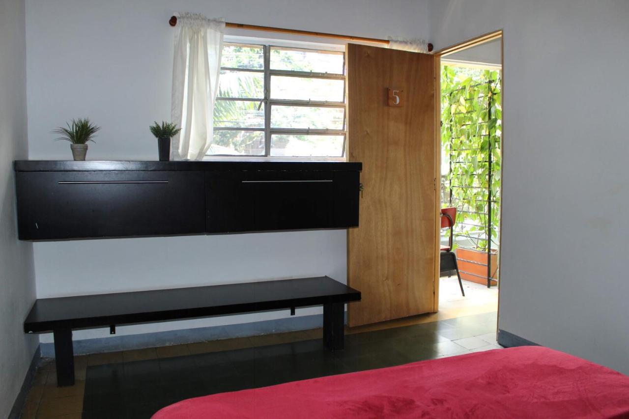 Hostal Casa Estacion Medellín Eksteriør billede