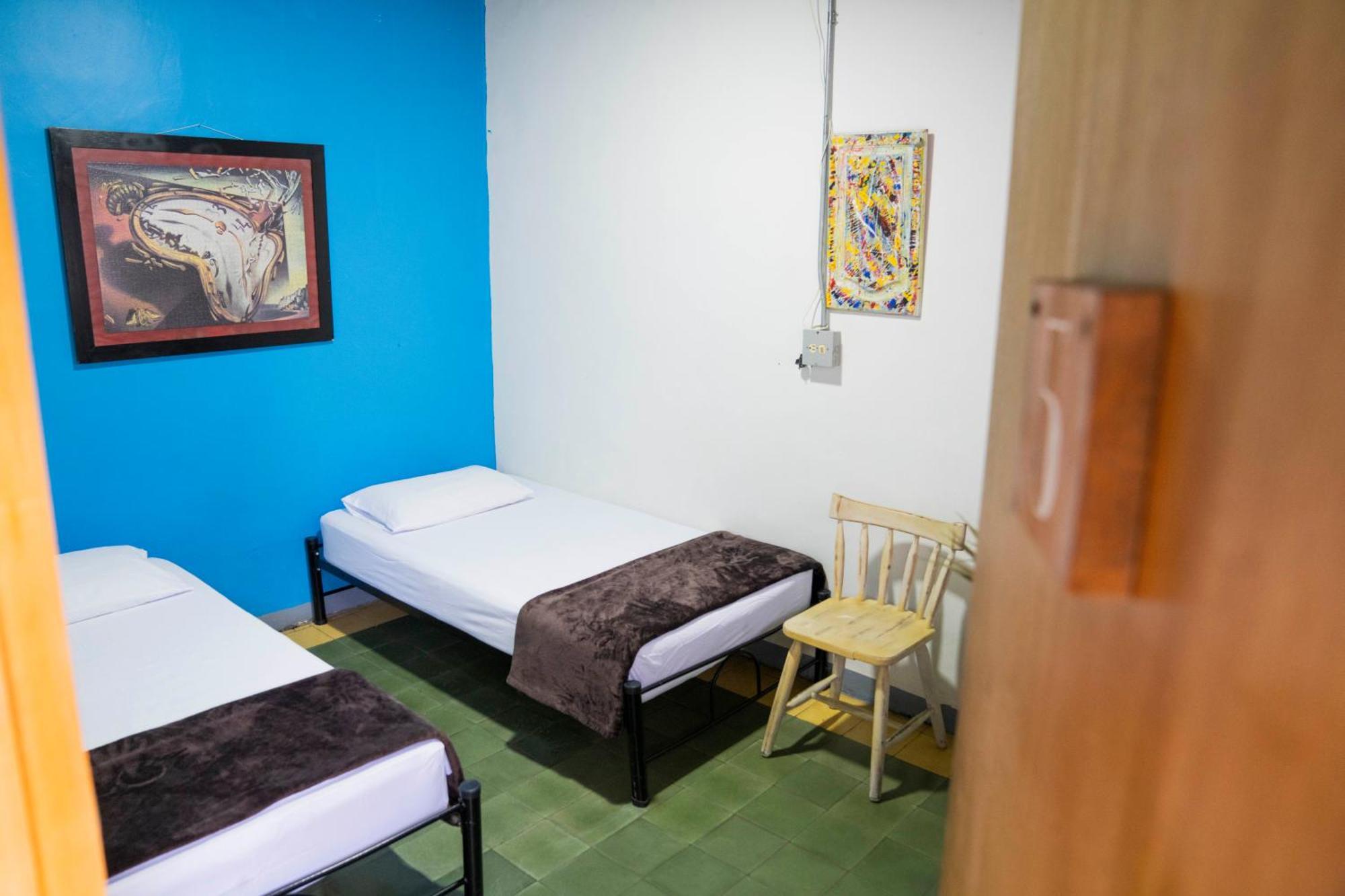 Hostal Casa Estacion Medellín Eksteriør billede