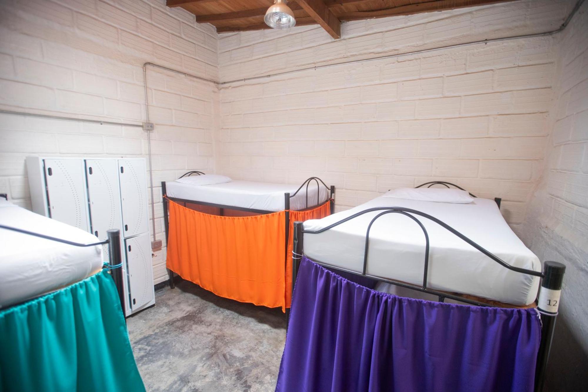 Hostal Casa Estacion Medellín Eksteriør billede